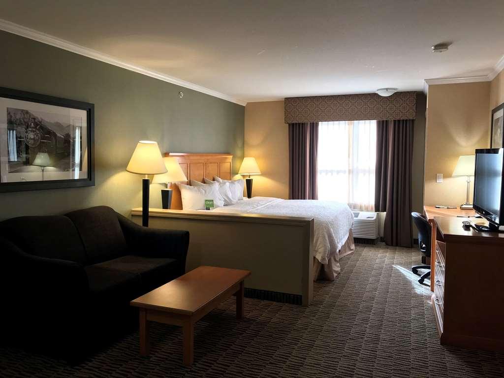 Hampton Inn By Hilton Kamloops Zimmer foto