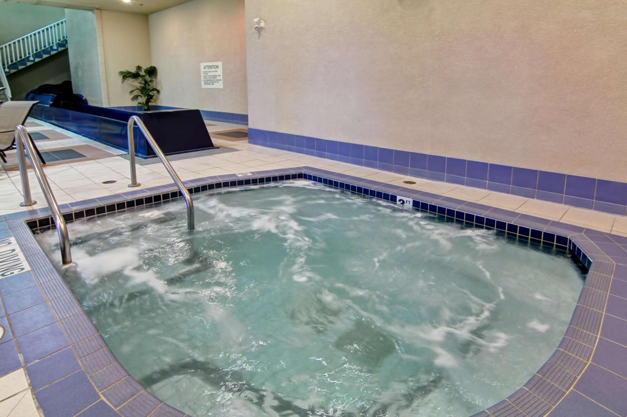 Hampton Inn By Hilton Kamloops Exterior foto