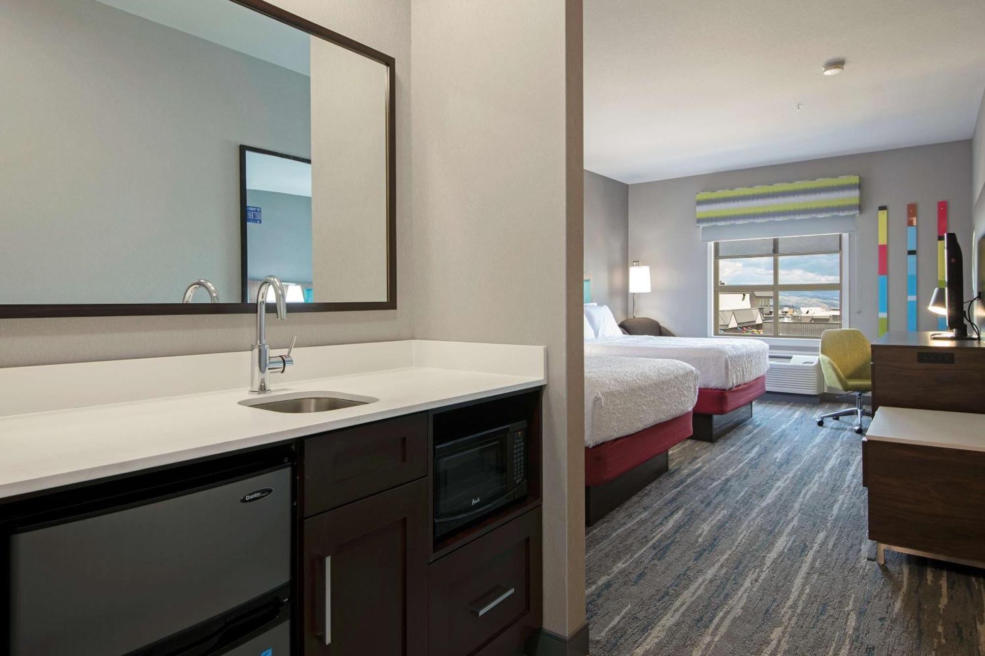 Hampton Inn By Hilton Kamloops Exterior foto