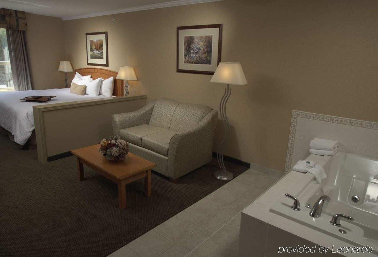 Hampton Inn By Hilton Kamloops Zimmer foto